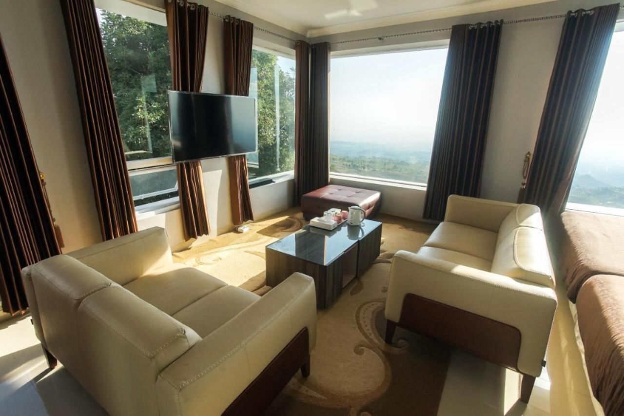 De Villa Cetho Karanganyar  외부 사진